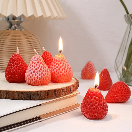 Strawberry Candles 21g